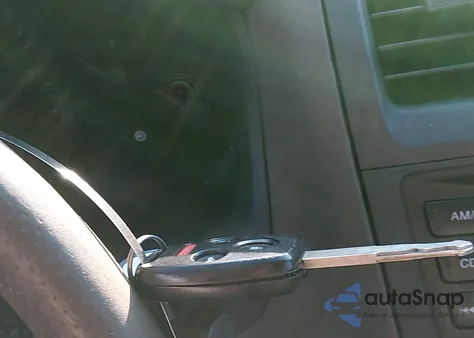 2004 Honda Accord 2.4 Lx z USA, uszkodzony, nr VIN 1HGCM56304A157223